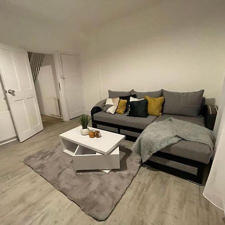 Comfortable 2 Bedroom On Tower Bridge 伦敦 外观 照片