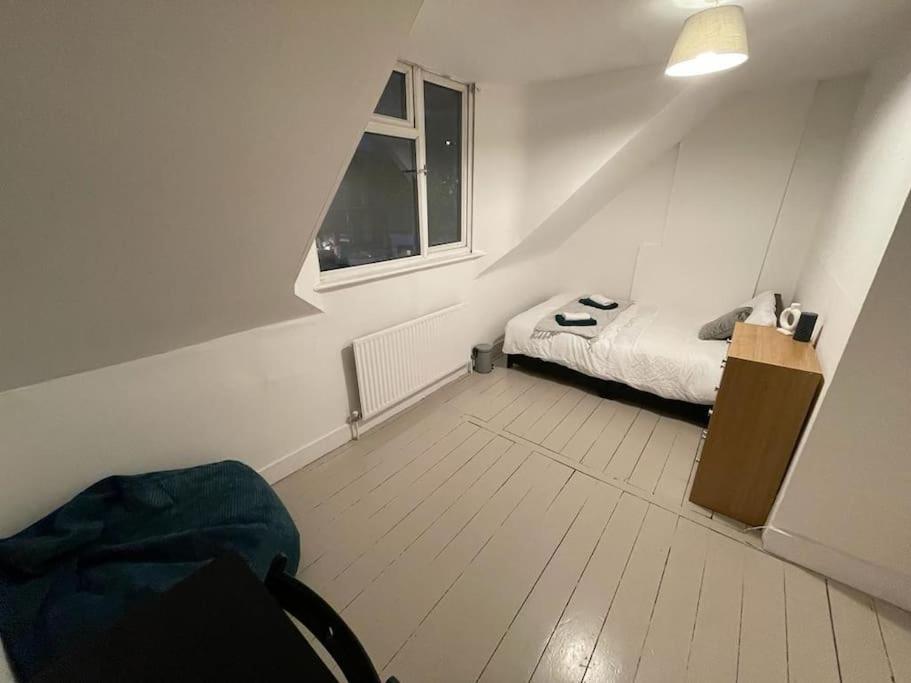 Comfortable 2 Bedroom On Tower Bridge 伦敦 外观 照片